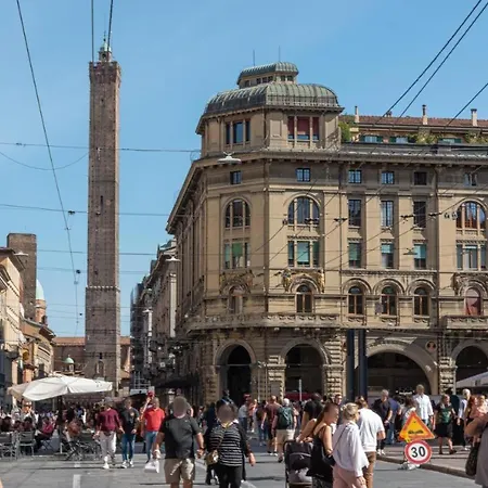 Due Torri - Bedinbolognacentro Bologna