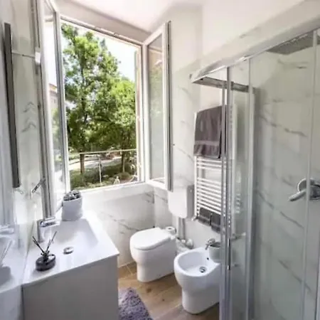 Due Torri - Bedinbolognacentro Penzion 3*