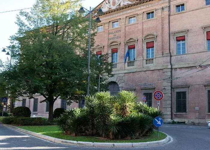 Gasthuis Due Torri - Bedinbolognacentro Bologna