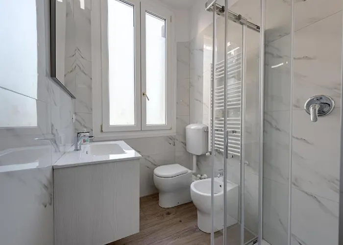 Due Torri - Bedinbolognacentro 게스트하우스 볼로냐